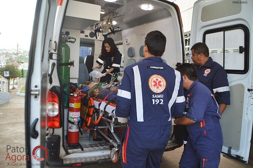 Acidente entre motocicleta e caminhão deixa rapaz gravemente ferido na Av. Fátima Porto | Patos Agora - A notícia no seu tempo - https://patosagora.net