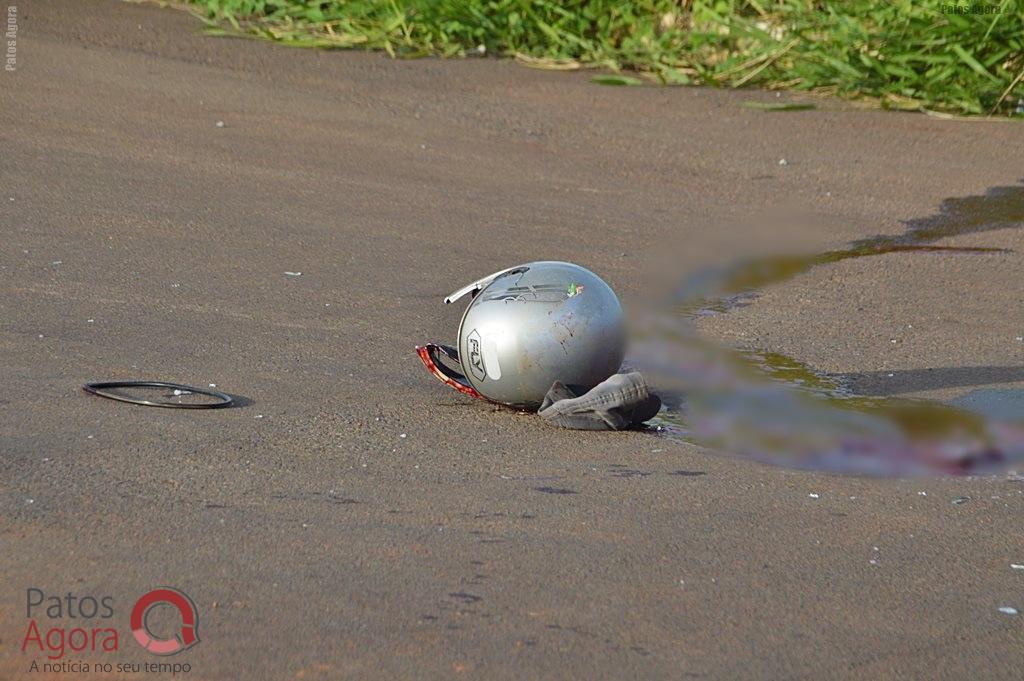 Acidente entre motocicleta e caminhão deixa rapaz gravemente ferido na Av. Fátima Porto | Patos Agora - A notícia no seu tempo - https://patosagora.net