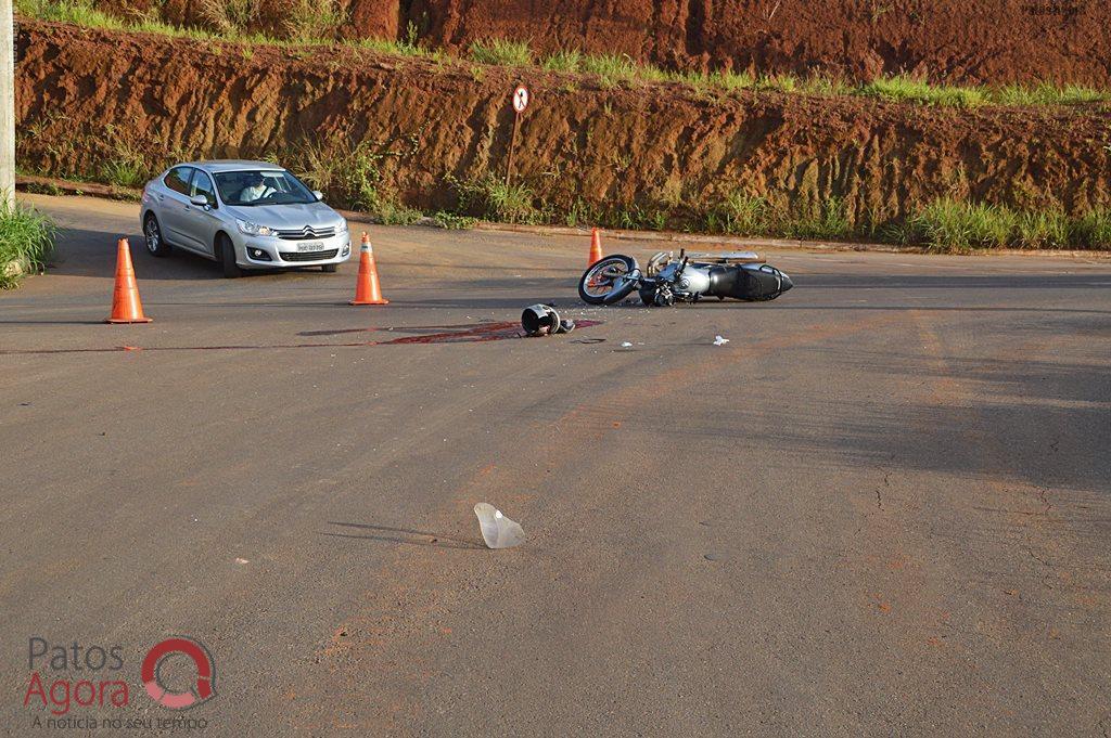 Acidente entre motocicleta e caminhão deixa rapaz gravemente ferido na Av. Fátima Porto | Patos Agora - A notícia no seu tempo - https://patosagora.net