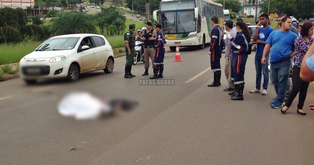 Mulher morre após se envolver em um acidente com carro forte na Avenida JK | Patos Agora - A notícia no seu tempo - https://patosagora.net