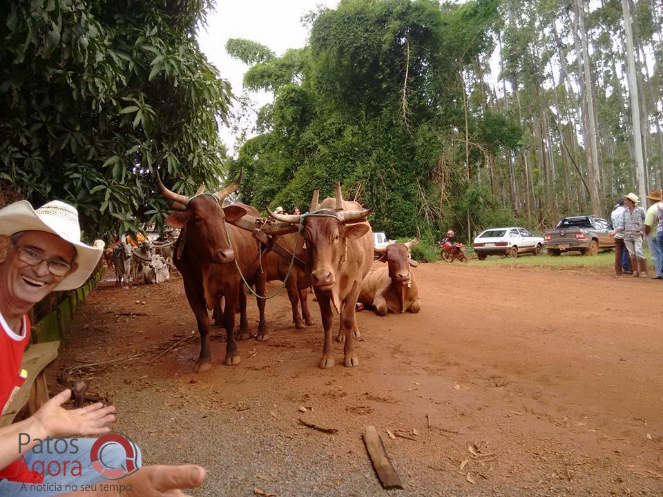 Carreiros são recebidos para tradicional Festa de Carro de Bois em Monjolinho de Minas | Patos Agora - A notícia no seu tempo - https://patosagora.net