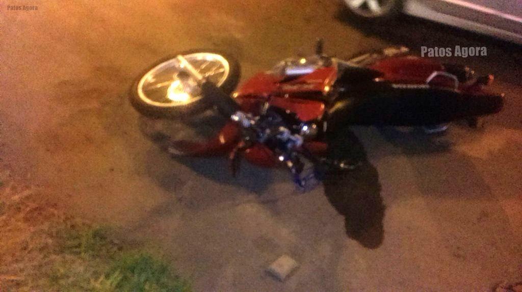 Aconteceu de novo: Acidente deixa motociclista ferido na Avenida JK | Patos Agora - A notícia no seu tempo - https://patosagora.net