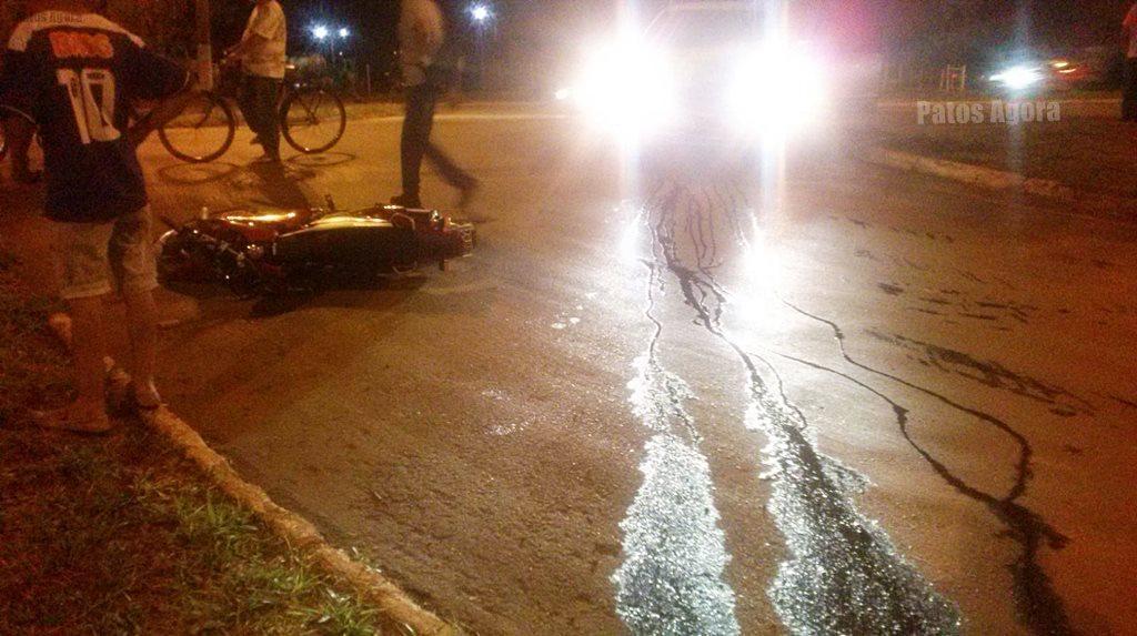 Aconteceu de novo: Acidente deixa motociclista ferido na Avenida JK | Patos Agora - A notícia no seu tempo - https://patosagora.net