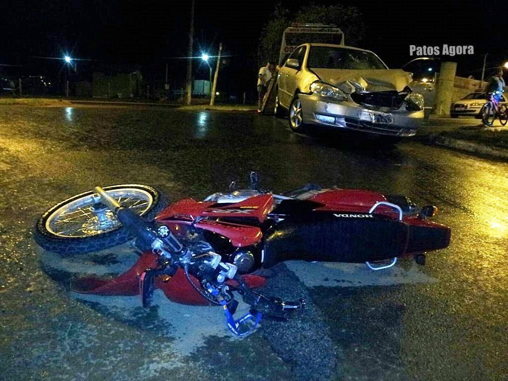 Aconteceu de novo: Acidente deixa motociclista ferido na Avenida JK | Patos Agora - A notícia no seu tempo - https://patosagora.net