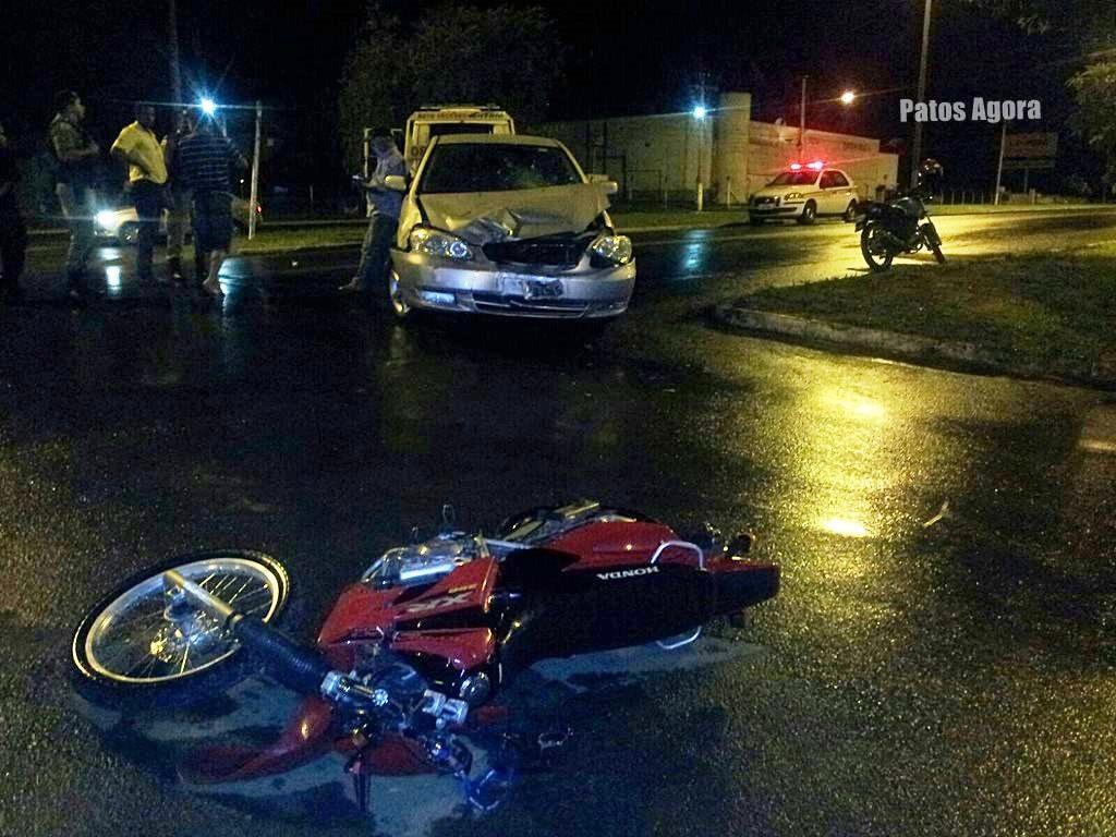 Aconteceu de novo: Acidente deixa motociclista ferido na Avenida JK | Patos Agora - A notícia no seu tempo - https://patosagora.net