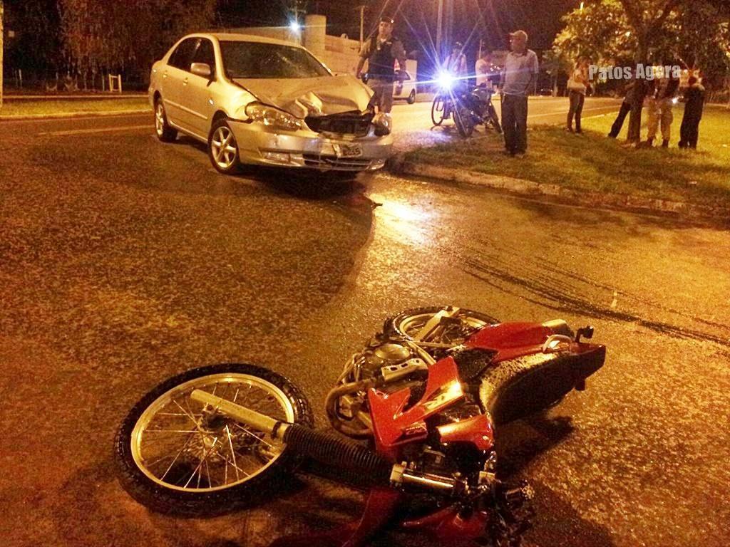 Aconteceu de novo: Acidente deixa motociclista ferido na Avenida JK | Patos Agora - A notícia no seu tempo - https://patosagora.net