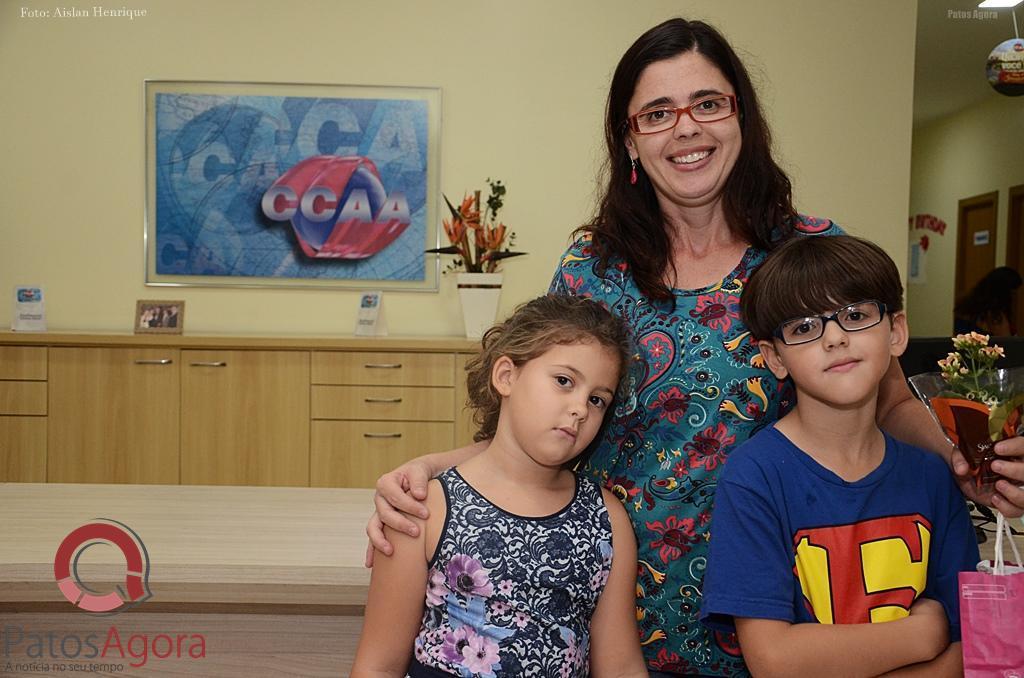 Comemoração do  Dia das Mães CCAA Idiomas - Patos de Minas, emociona os pais  | Patos Agora - A notícia no seu tempo - https://patosagora.net