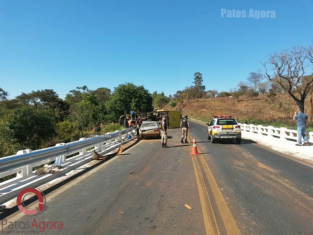 Acidente entre três veículos deixa motorista ferido próximo de Lagoa Formosa | Patos Agora - A notícia no seu tempo - https://patosagora.net