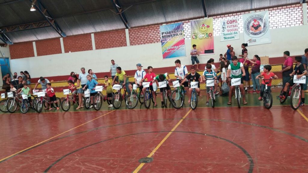 Lagoa Formosa: Projeto Futebol Cidadão realizou tradicional dia das crianças | Patos Agora - A notícia no seu tempo - https://patosagora.net