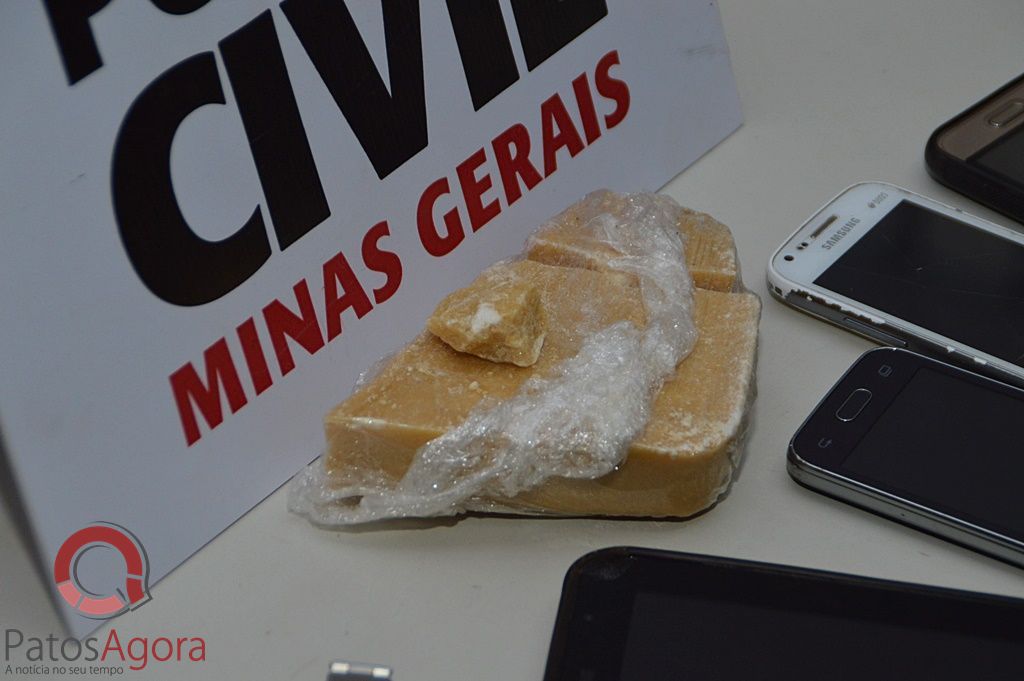 Droga é  apreendida e quatro são presos em Patos de Minas  | Patos Agora - A notícia no seu tempo - https://patosagora.net