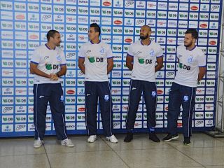 Apresentação jogadores da URT e comissão técnica | Patos Agora - A notícia no seu tempo - https://patosagora.net