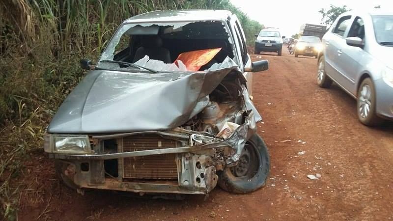 Seis pessoas sofrem ferimentos após colisão frontal entre carro e caminhão | Patos Agora - A notícia no seu tempo - https://patosagora.net