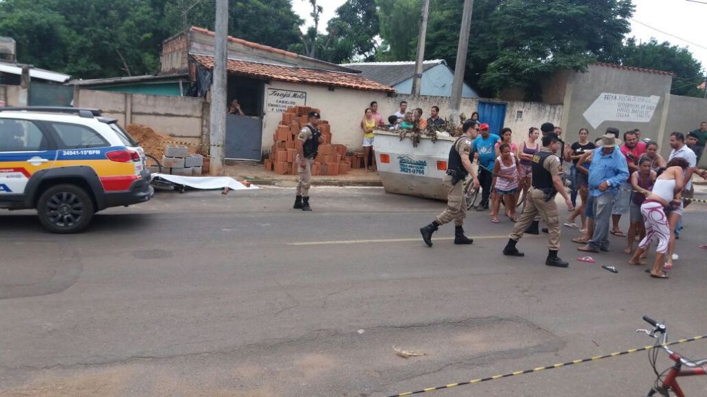 Homem é morto a tiros na Rua Duque de Caxias em Patos de Minas | Patos Agora - A notícia no seu tempo - https://patosagora.net