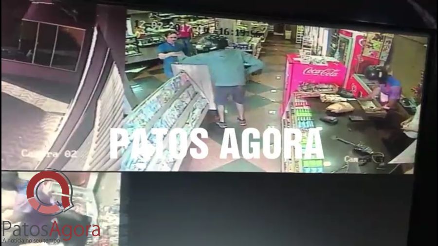 Veja o vídeo: Dupla de assaltantes roubam dinheiro do caixa e cliente de padaria no Centro | Patos Agora - A notícia no seu tempo - https://patosagora.net