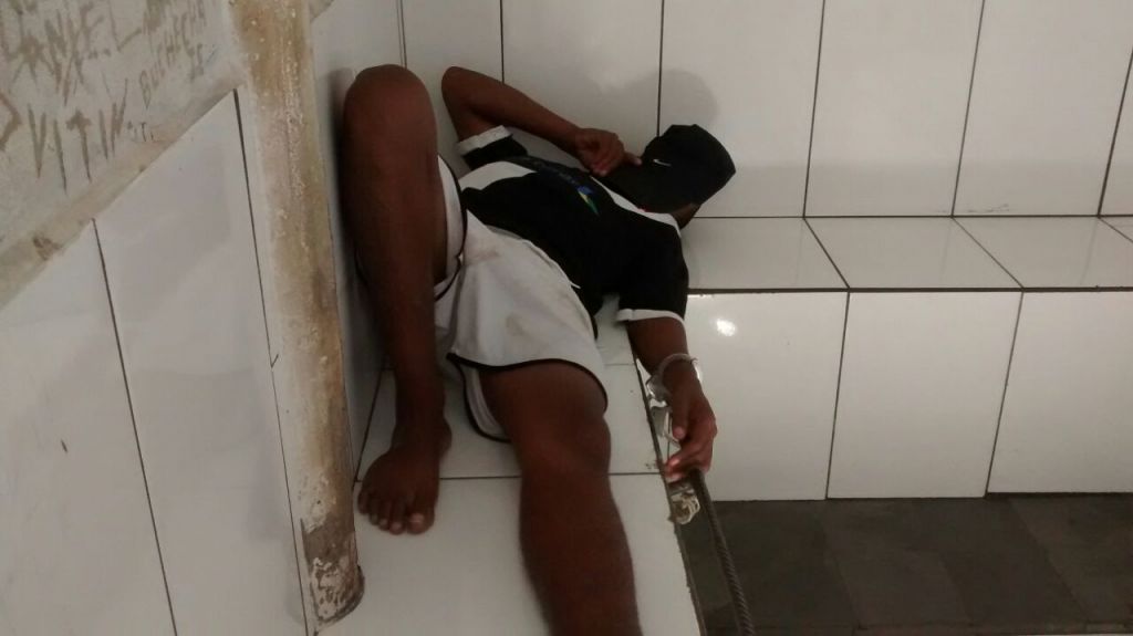 Rapaz é preso após roubar celular de jovem em ponto de ônibus | Patos Agora - A notícia no seu tempo - https://patosagora.net