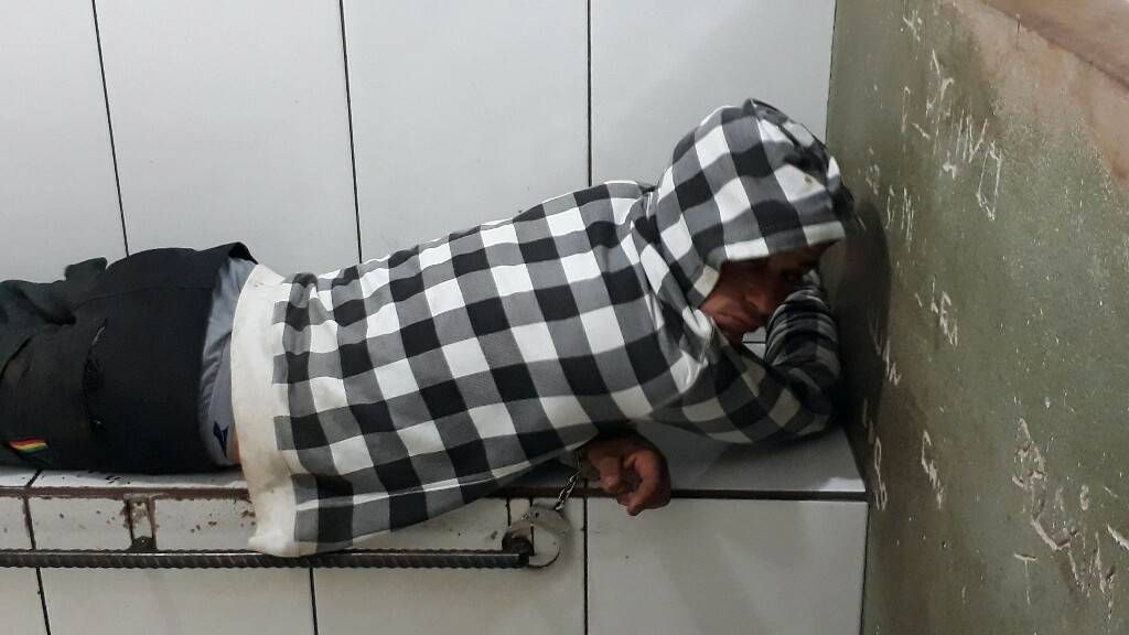 Rapaz é preso após furtar dinheiro de restaurante no Bairro Planalto | Patos Agora - A notícia no seu tempo - https://patosagora.net