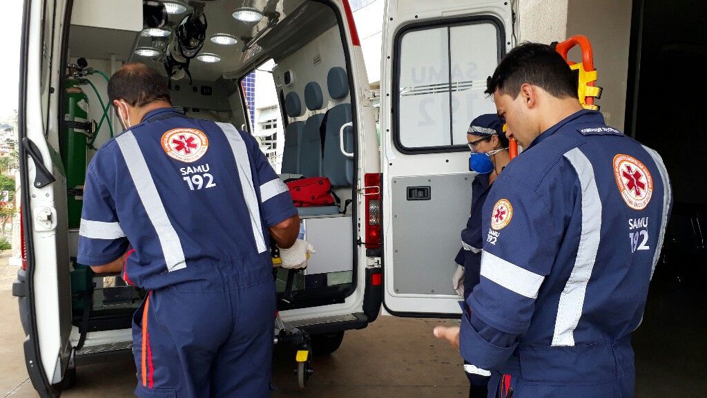 Homem  leva tiro na cabeça no bairro Sorriso  e é  encaminhado  em estado gravíssimo  ao HRAD | Patos Agora - A notícia no seu tempo - https://patosagora.net