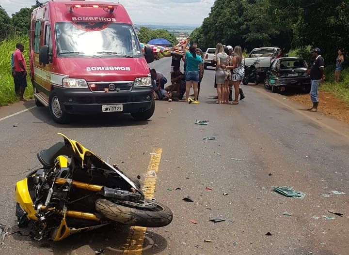 Motociclista fica gravemente ferido após atingir veículo na MGC-354 | Patos Agora - A notícia no seu tempo - https://patosagora.net