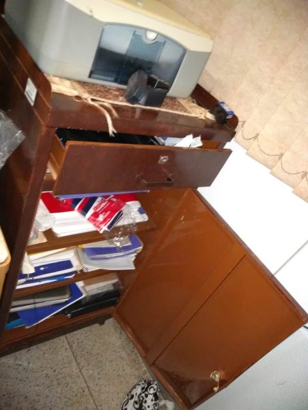 Ladrões arrombam escola, reviram todo o local e furtam vários objetos | Patos Agora - A notícia no seu tempo - https://patosagora.net