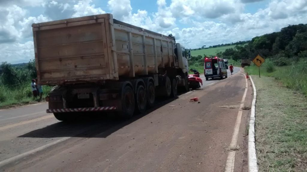 Motorista morre em acidente na MG-190 entre carro e carreta | Patos Agora - A notícia no seu tempo - https://patosagora.net