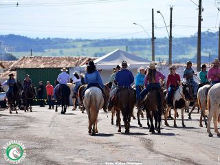 Queima do Alho durante a Cavalgada Vila Vicentina - Parte 1 | Patos Agora - A notícia no seu tempo - https://patosagora.net