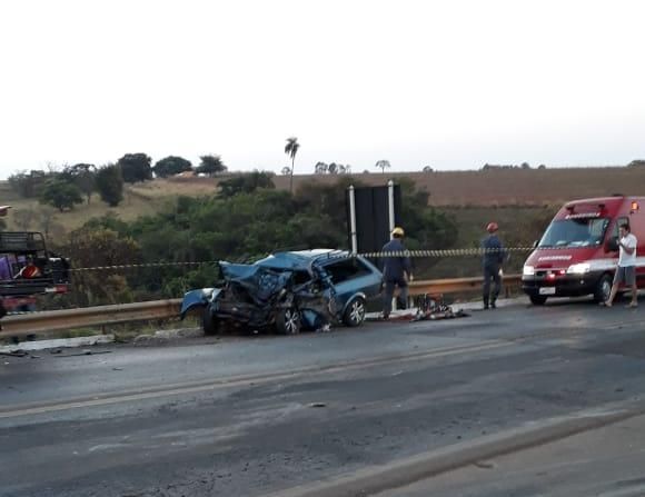 Motorista morre em acidente entre carro e carreta na BR-354 | Patos Agora - A notícia no seu tempo - https://patosagora.net