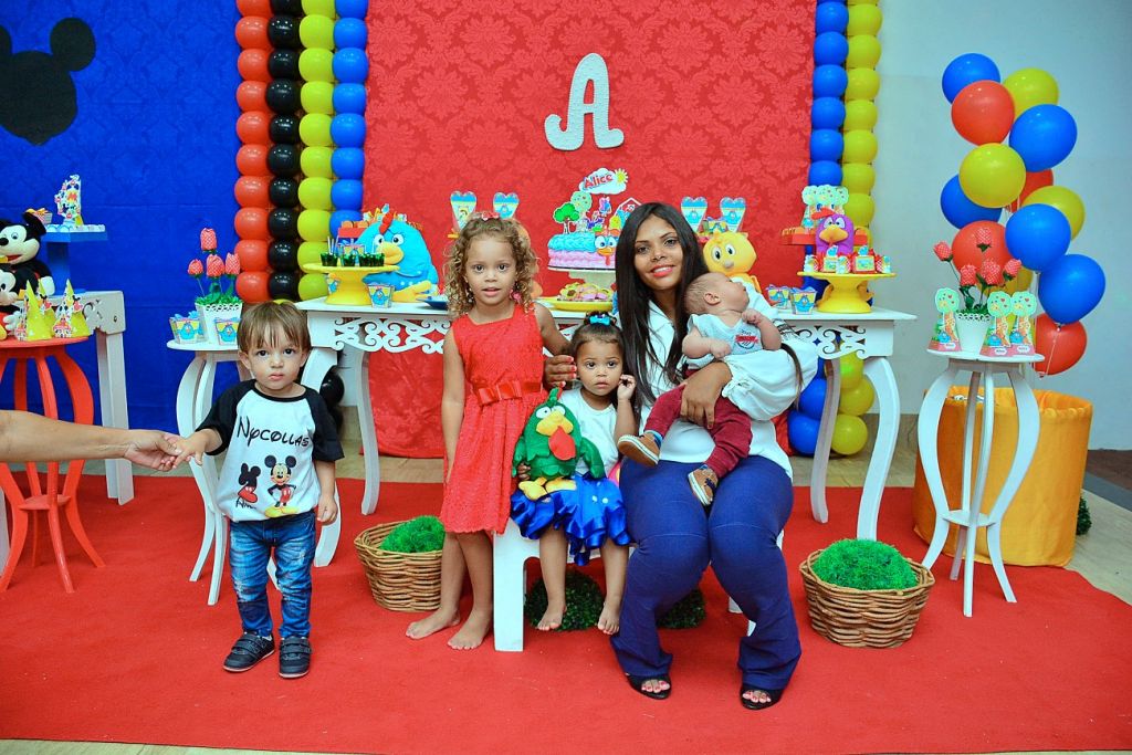 Crianças ganham festinha de aniversário feita por voluntários | Patos Agora - A notícia no seu tempo - https://patosagora.net