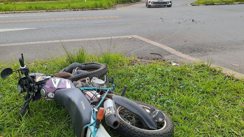 Motociclista não resiste aos ferimentos e morre após grave acidente na Avenida JK | Patos Agora - A notícia no seu tempo - https://patosagora.net