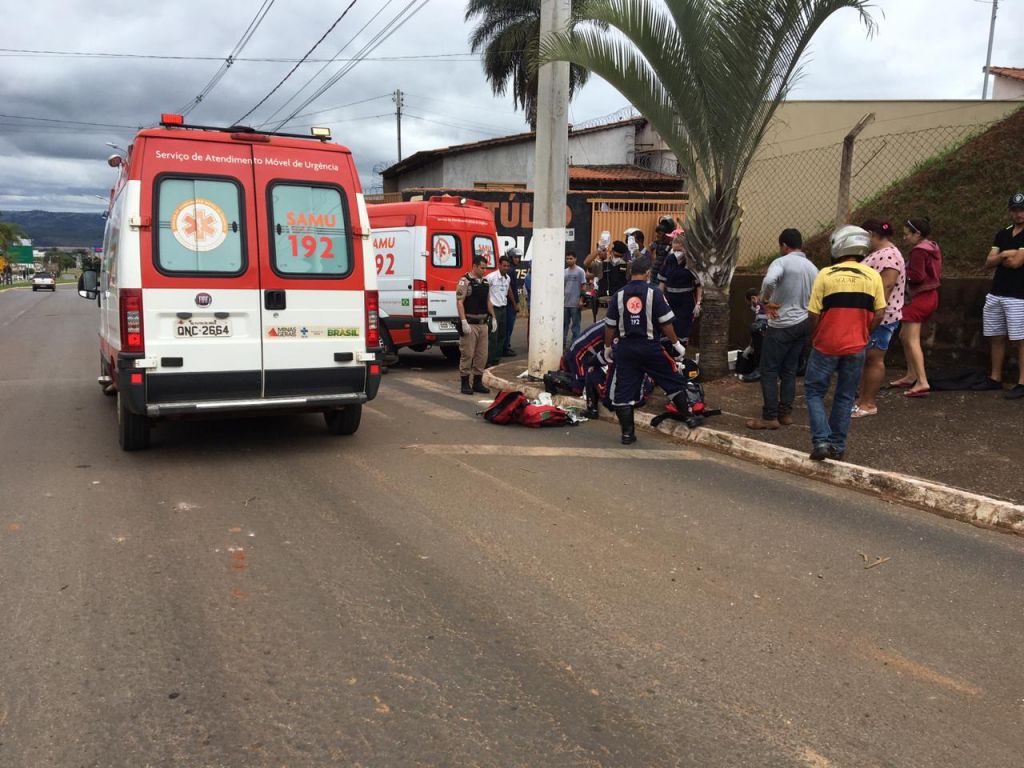 Motociclista fica gravemente ferido após colidir em poste na Avenida Marabá | Patos Agora - A notícia no seu tempo - https://patosagora.net