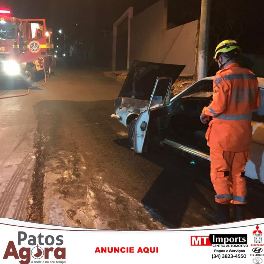 Logo após ser comprado, carro pega fogo em Patos de Minas | Patos Agora - A notícia no seu tempo - https://patosagora.net