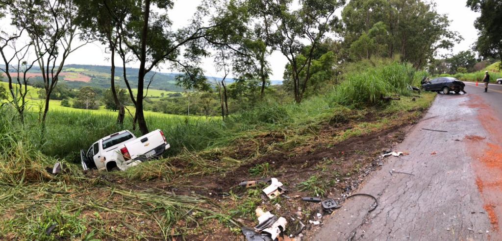 Colisão frontal na MGC 354 deixa duas pessoas feridas | Patos Agora - A notícia no seu tempo - https://patosagora.net