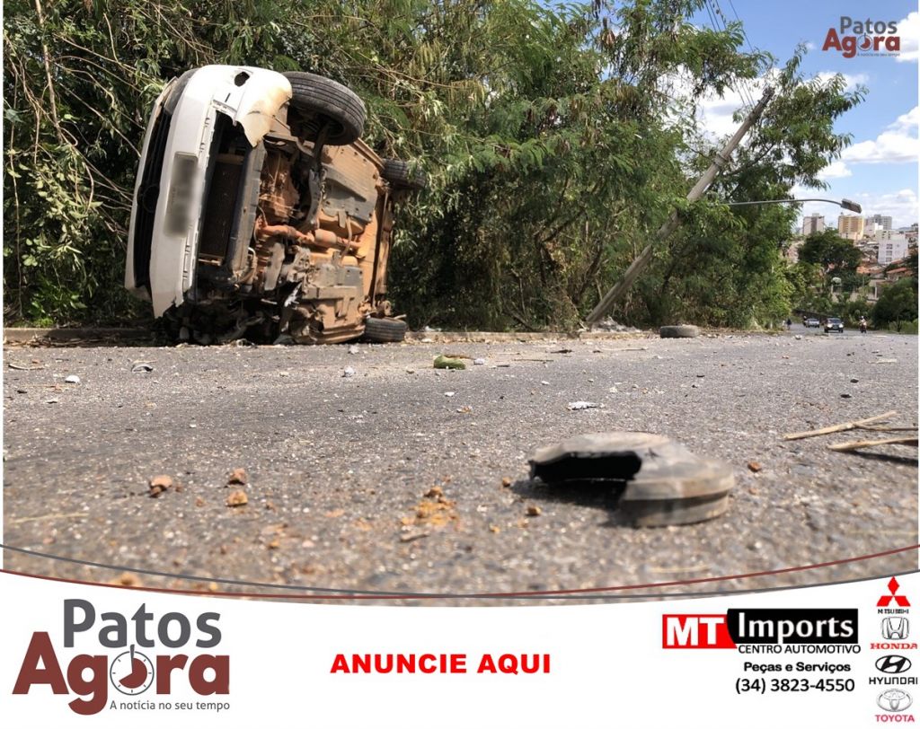 Motorista colide em poste no prolongamento da Avenida Fátima Porto | Patos Agora - A notícia no seu tempo - https://patosagora.net