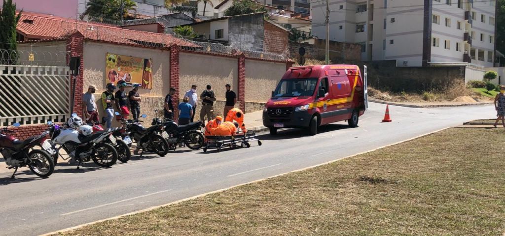 Motociclista fica ferido em acidente na Avenida Ivan Borges Porto  | Patos Agora - A notícia no seu tempo - https://patosagora.net