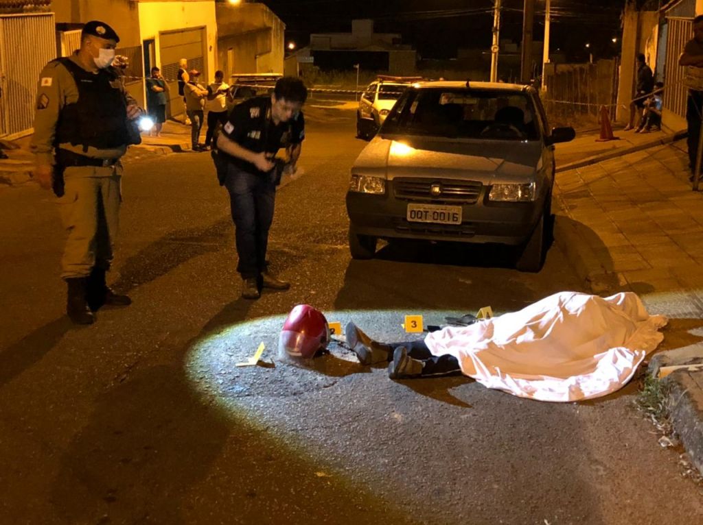 Homem é morto no bairro Alvorada em Patos de Minas | Patos Agora - A notícia no seu tempo - https://patosagora.net