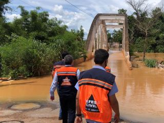 Mesmo com estiagem, Ponte do Arco segue tomada pelas águas do Rio Paranaíba | Patos Agora - A notícia no seu tempo - https://patosagora.net