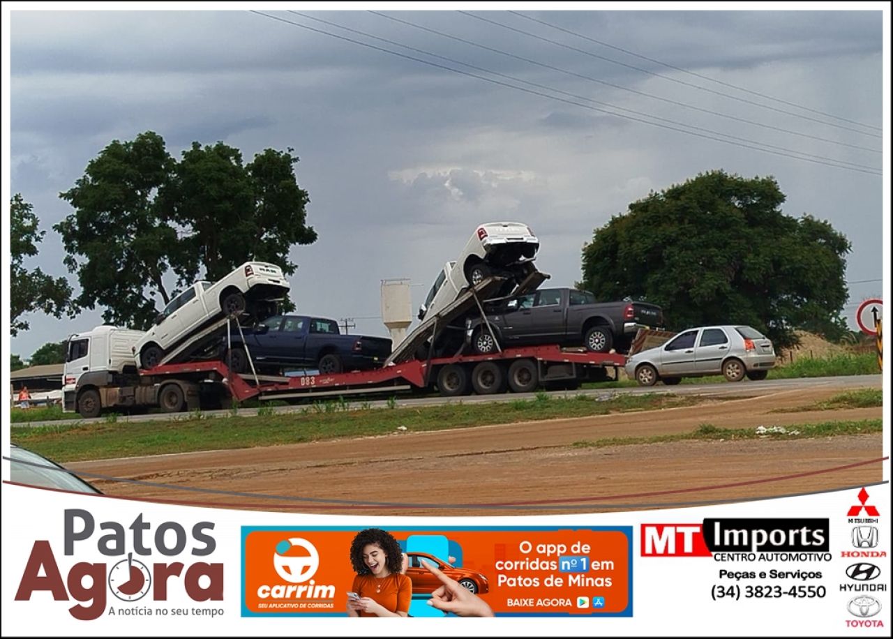 Quebra-molas mal sinalizado provoca acidente entre carreta cegonha e caminhão na BR-040