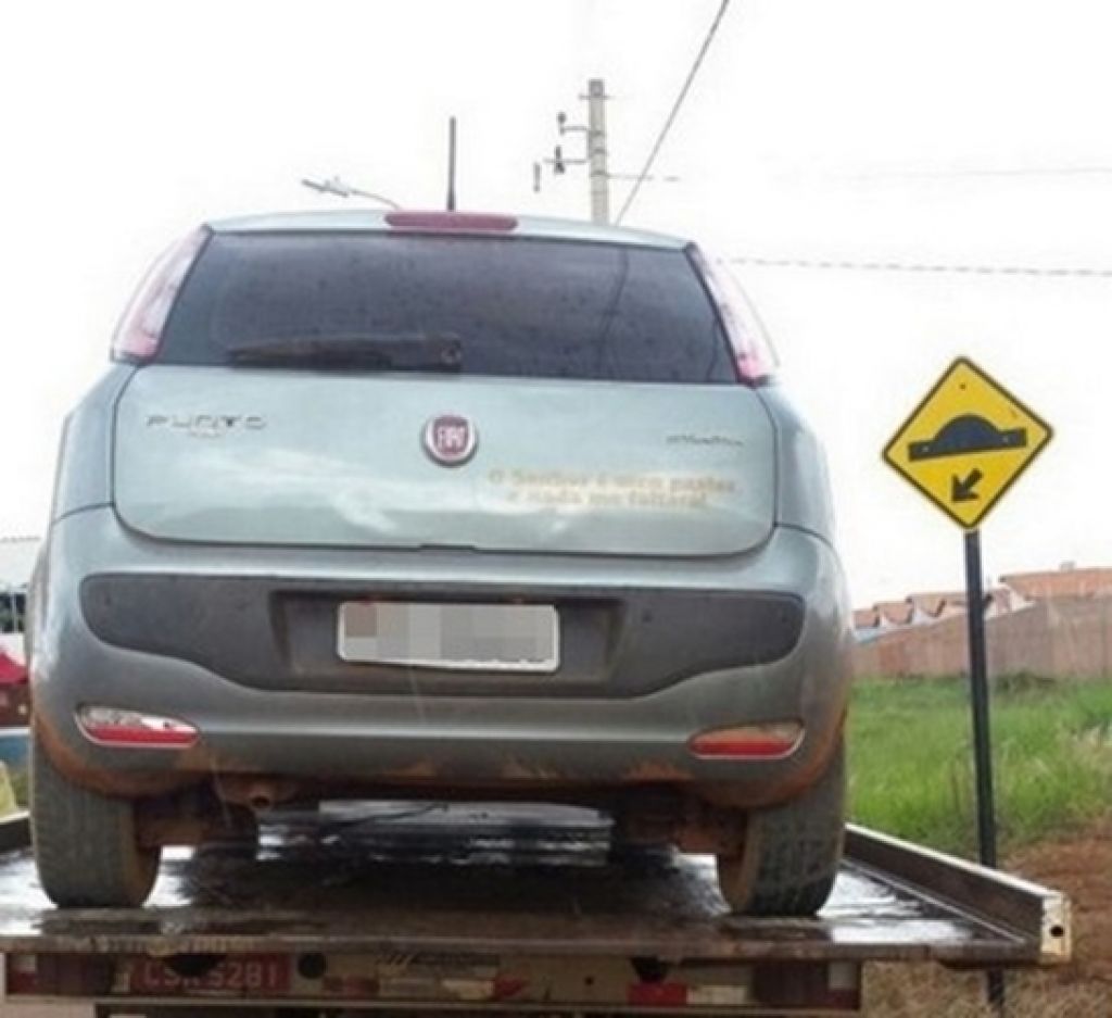 Carmo do Paranaíba: Polícia Militar apreende veículo clonado