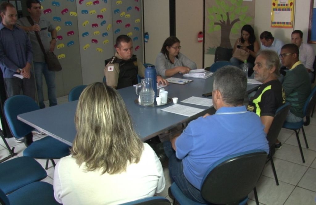 Reunião tenta solucionar problemas com moradores de rua em Patos de Minas