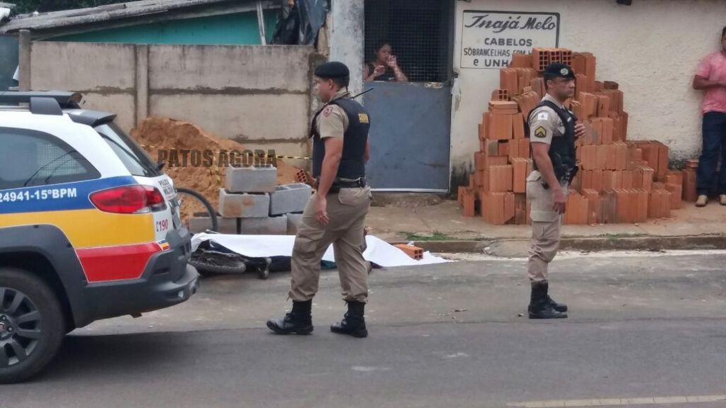 Homem é morto a tiros na Rua Duque de Caxias em Patos de Minas