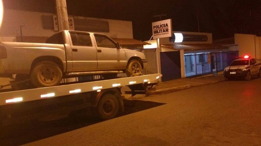 Polícia Militar de Carmo do Paranaíba recupera veículo furtado em Patos de Minas
