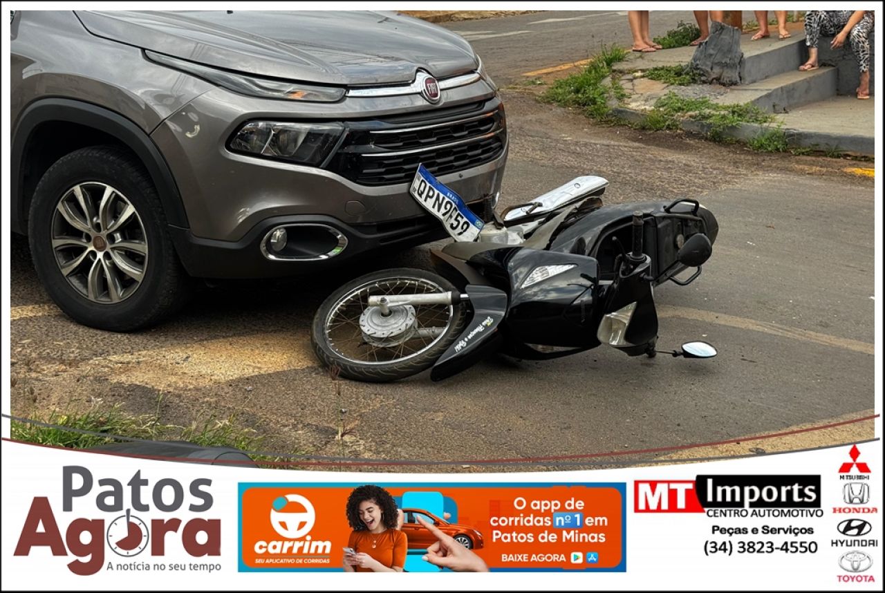 Motociclista fica ferido após avançar parada obrigatória e colidir contra picape