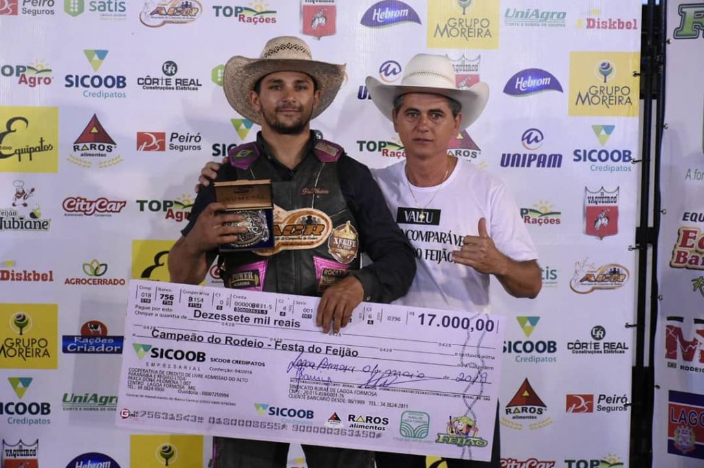 Adauto Ribeiro foi o grande campeão do rodeio da Festa do Feijão 2018