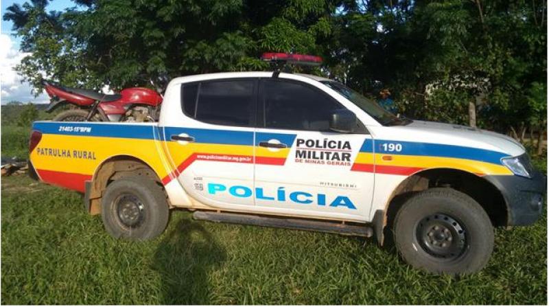 Polícia Militar de Presidente Olegário recupera motocicleta furtada.