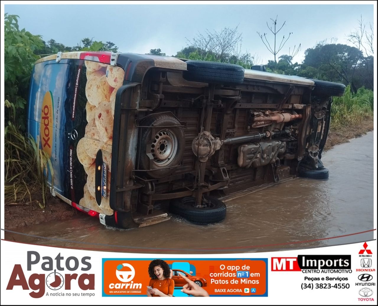 Ônibus tomba na BR-352 em Carmo do Paranaíba devido a aquaplanagem