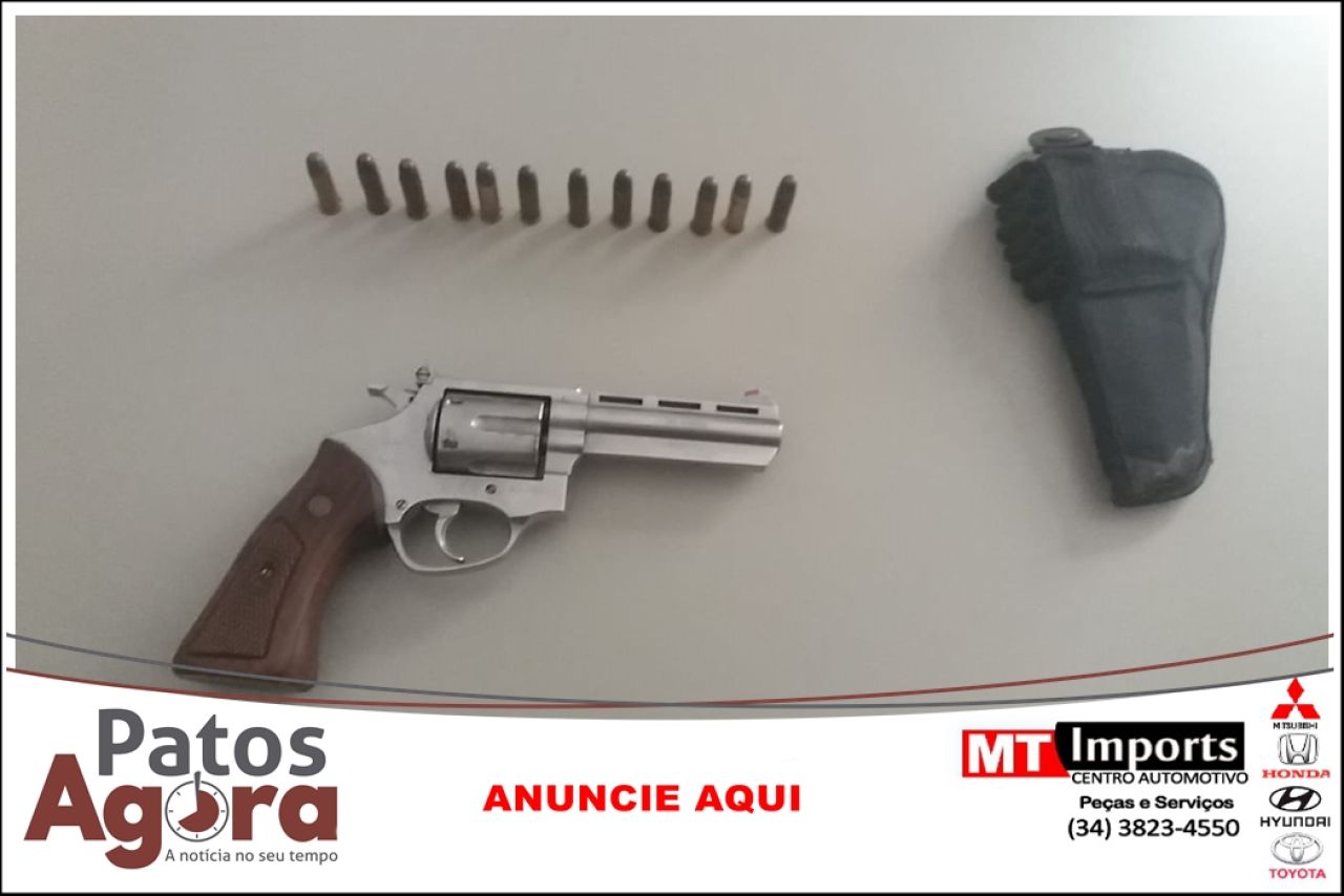 PM de Tiros apreende três armas de fogo; dois homens foram presos
