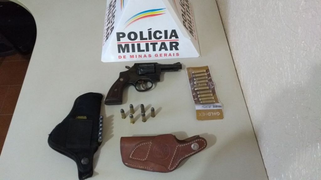Policia Militar de Carmo do Paranaíba realiza diversas ações e prende foragido da justiça e recupera veículo roubado