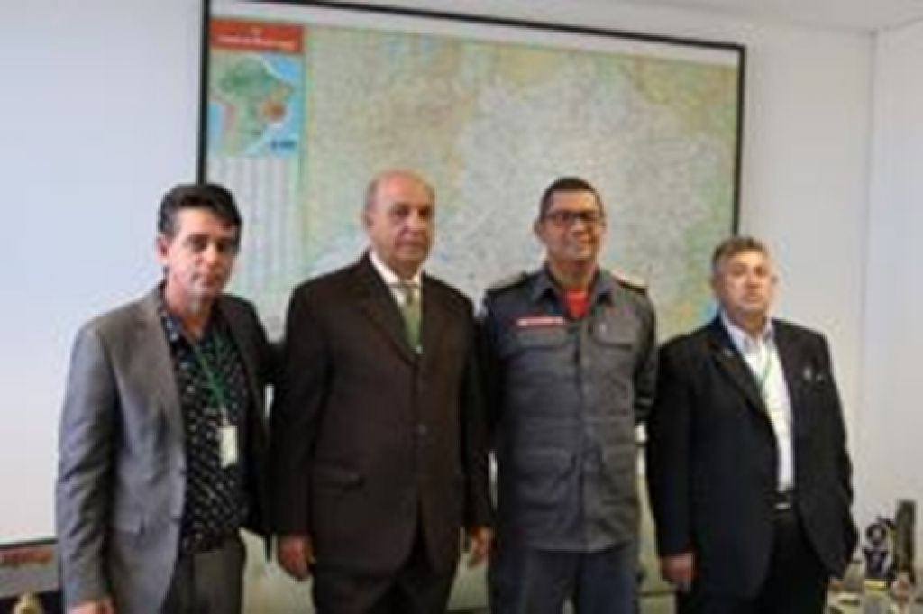Comandante Geral do CBMMG recebe visita do prefeito de Patos de Minas 