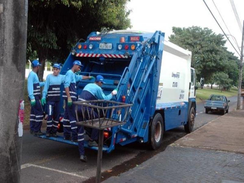 LIMPEBRAS demite todos os funcionários; coleta de lixo pode estar ameaçada