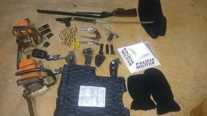 PM prende três pessoas e apreende seis armas em Serra do Salitre e Rio Paranaíba