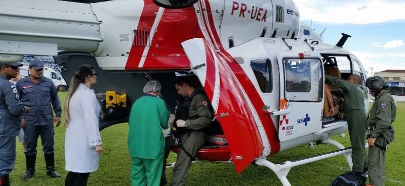 Helicóptero do Corpo de Bombeiros é utilizado na transferência de paciente para Belo Horizonte